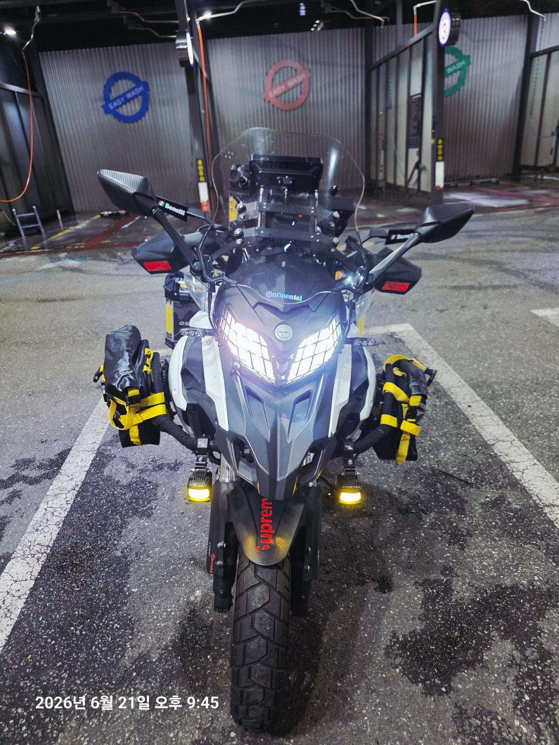 베넬리 TRK 502 main