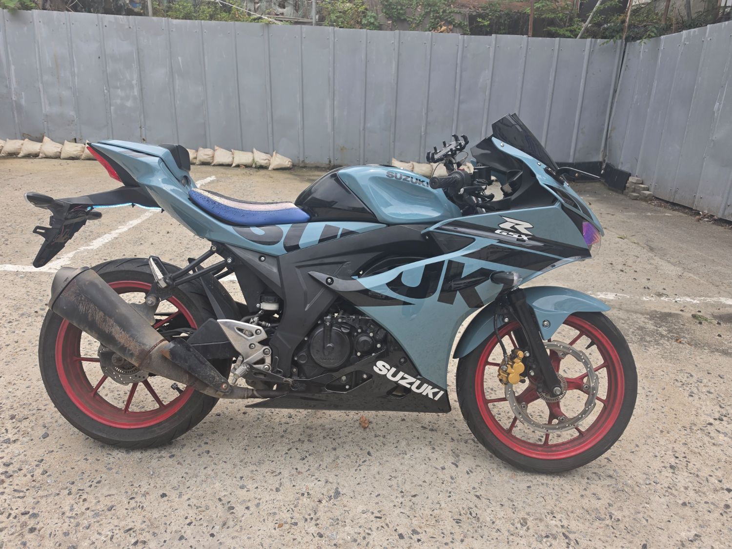 스즈키 GSX R 125 ABS more