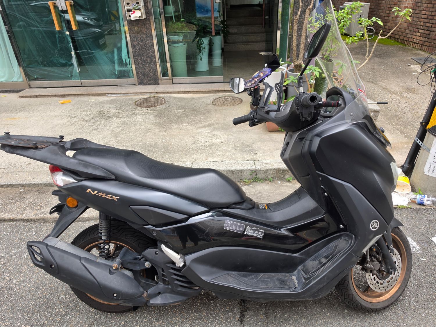 야마하 NMAX 125 thumb 2