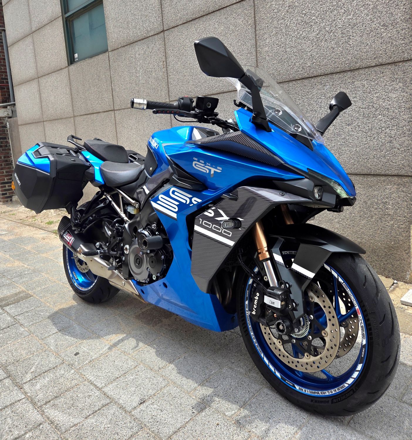 스즈키 GSX S 1000 GT main