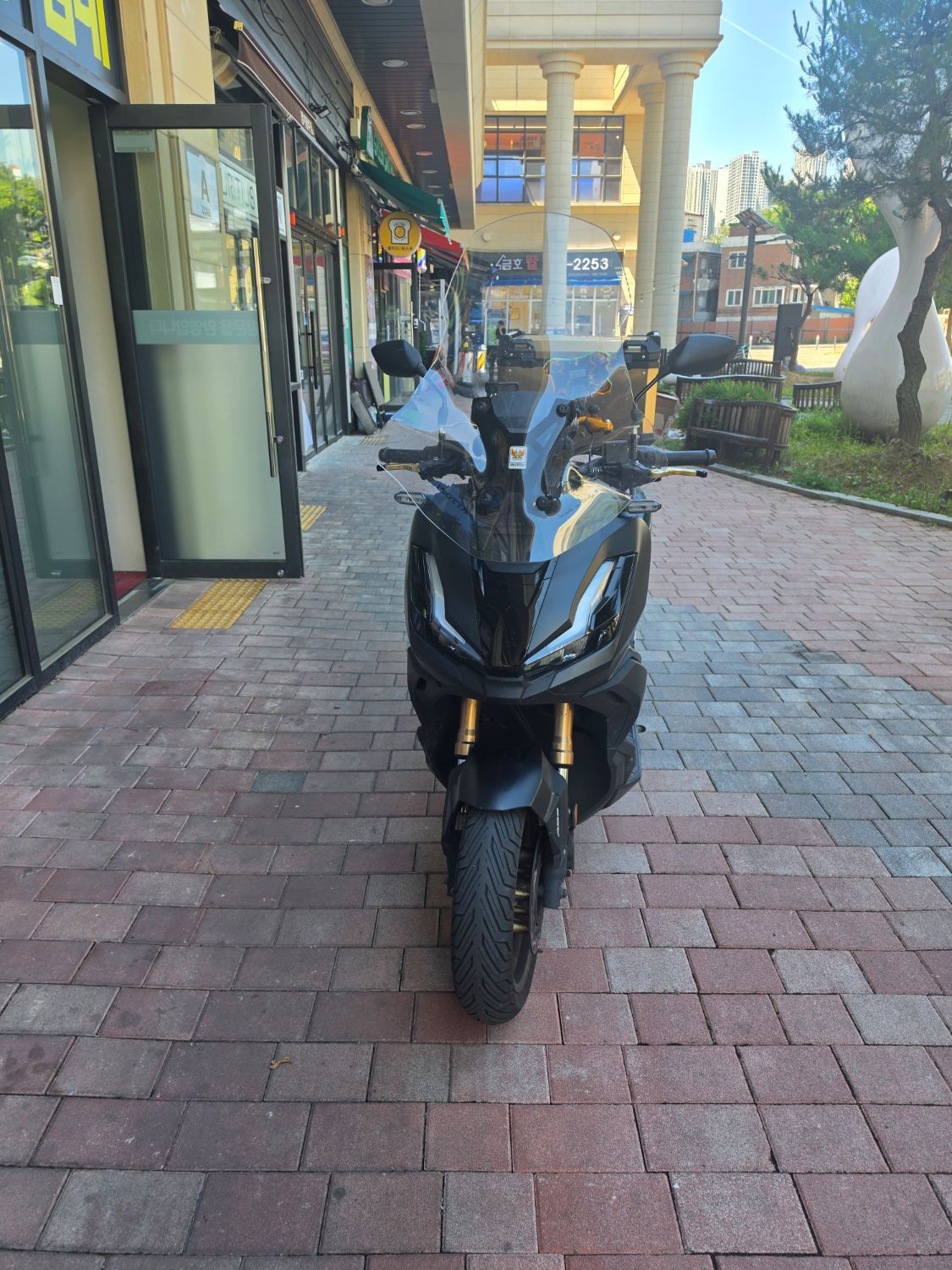 혼다 ADV 350 main
