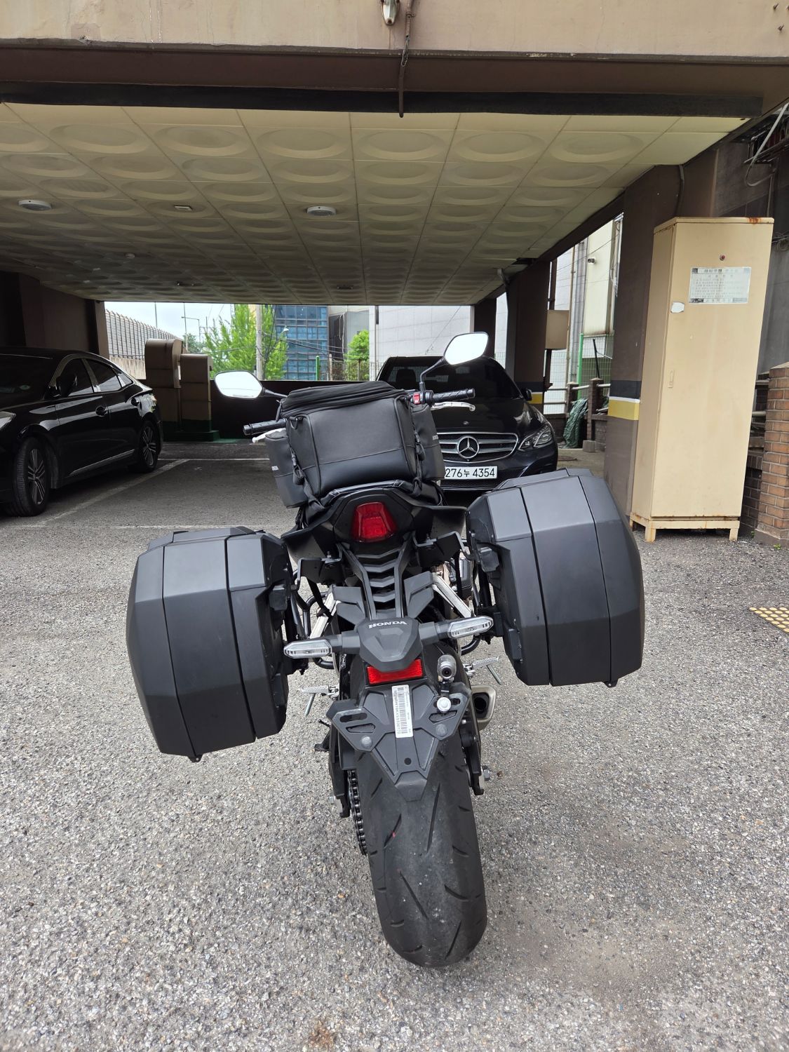 혼다 CB 650 R E-CLUTCH thumb 2