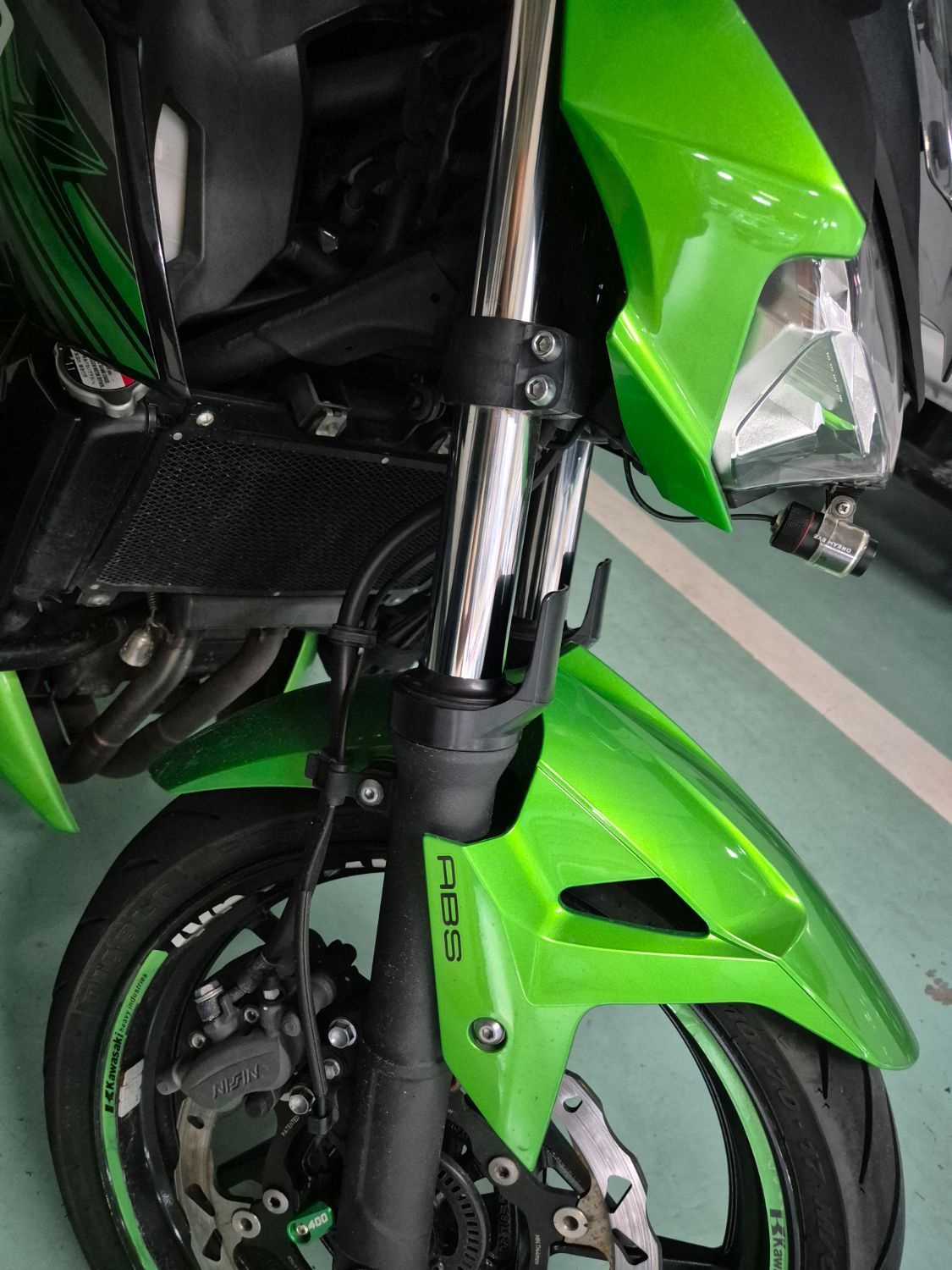 가와사키 Z 400 more