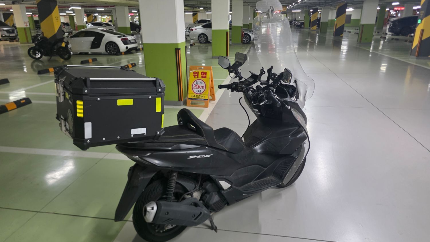 혼다 PCX 125 more
