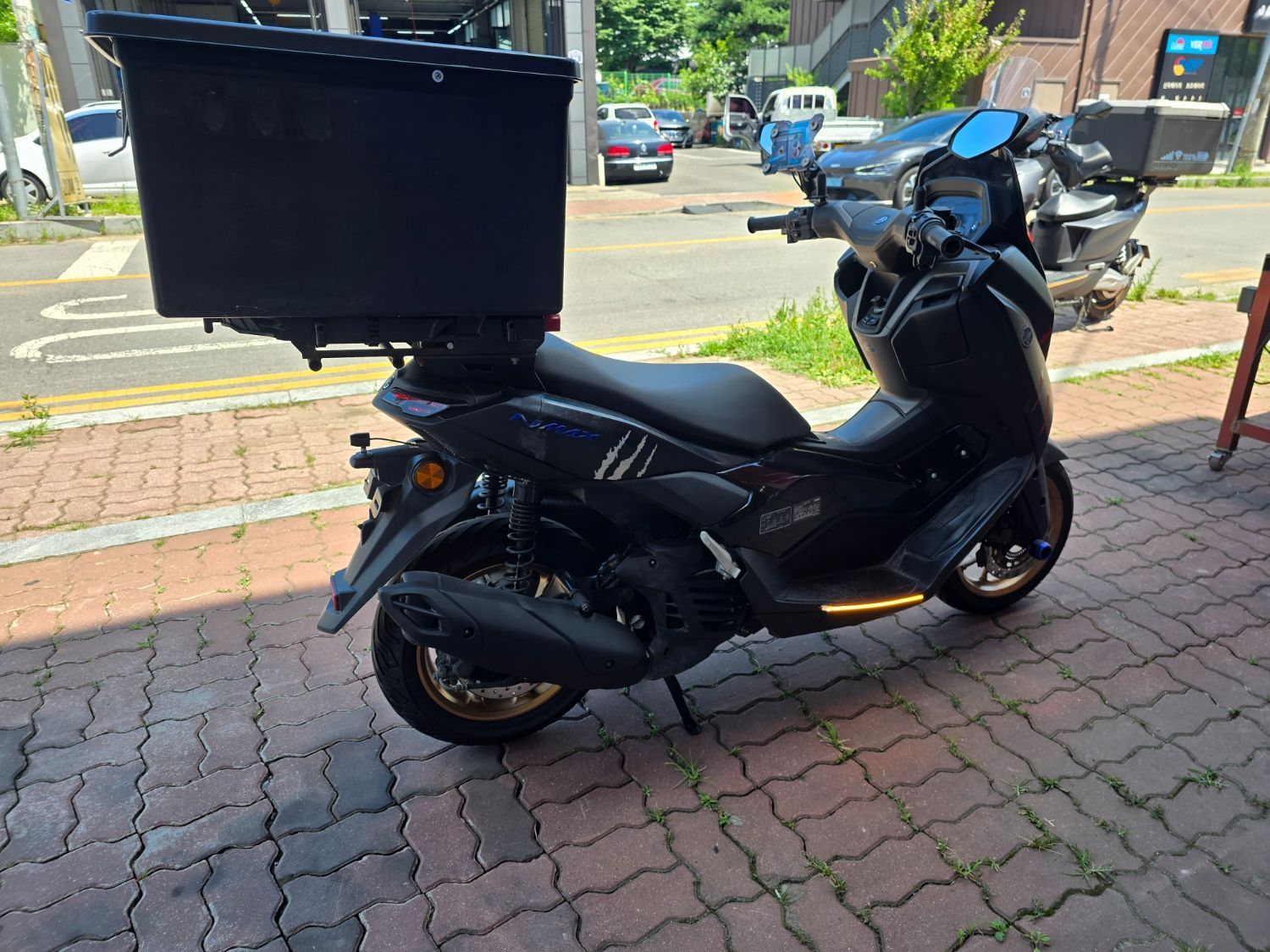 야마하 NMAX 125 more