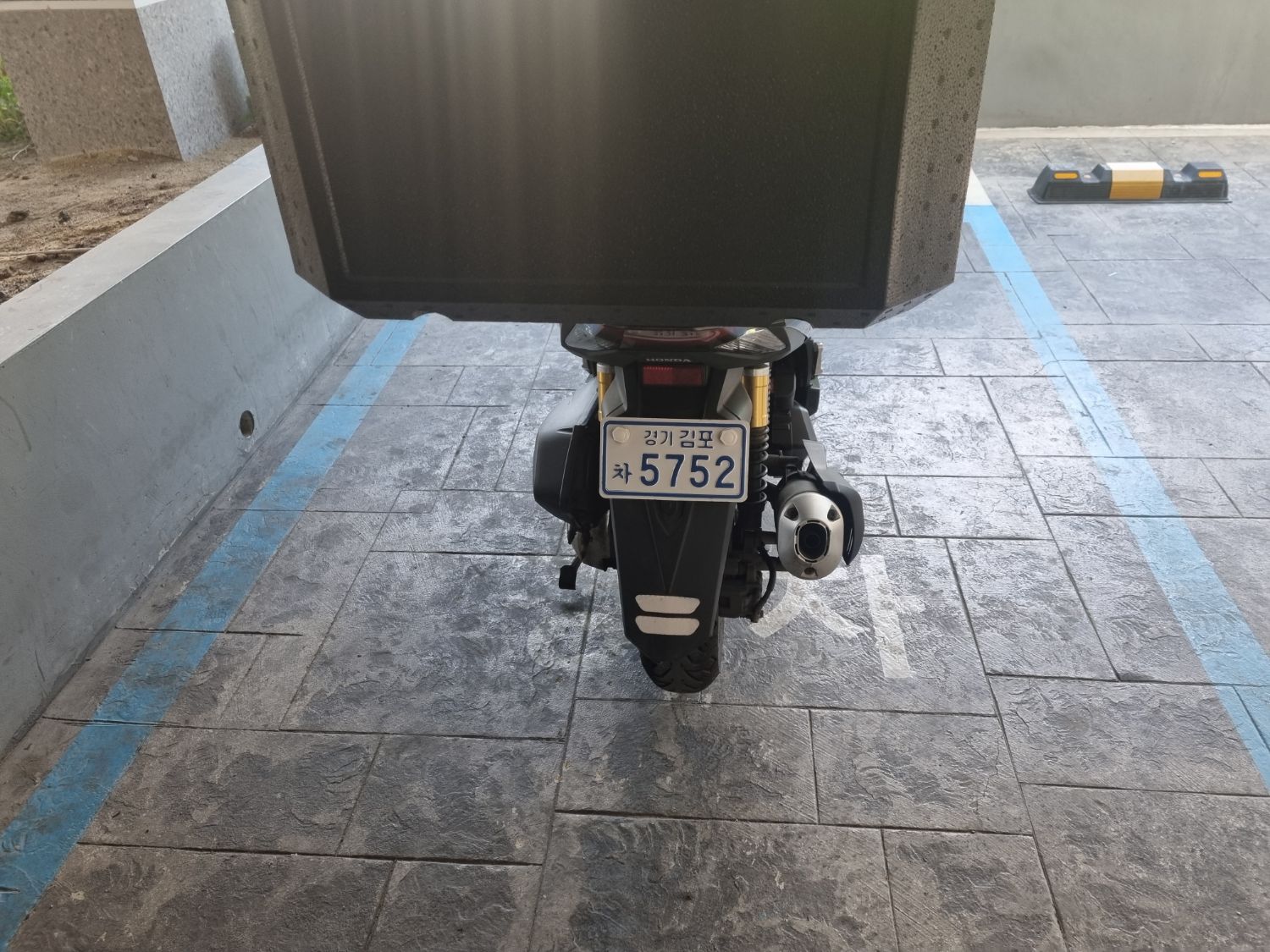 혼다 PCX 125 thumb 2