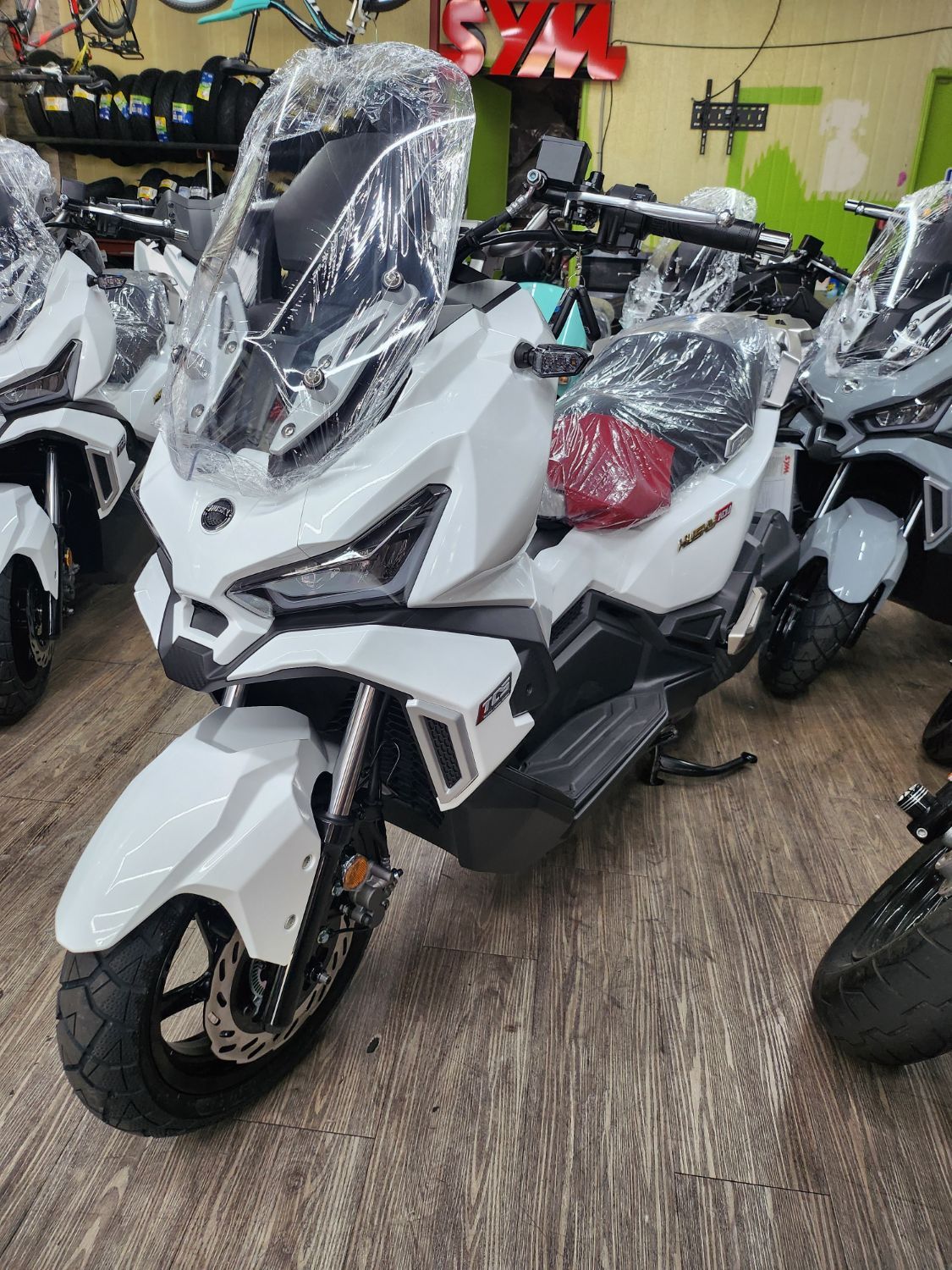 SYM ADX 125 (허스키 125) more