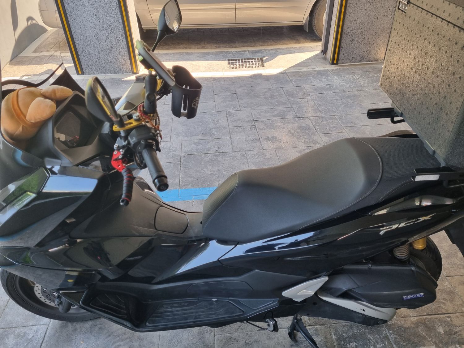 혼다 PCX 125 more