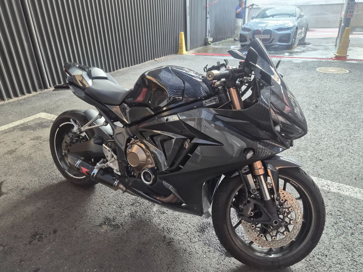 혼다 CBR 650 R MT thumb 2