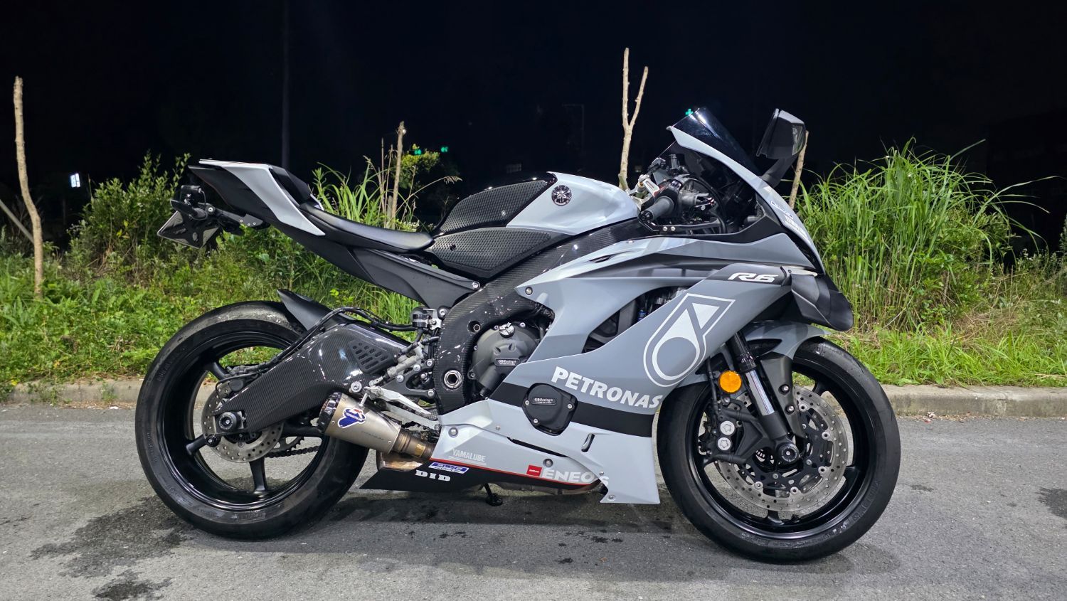 야마하 YZF R6 thumb 2