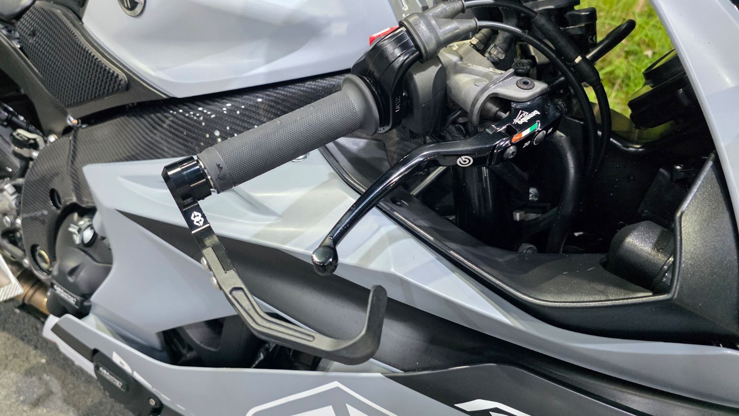 야마하 YZF R6 more