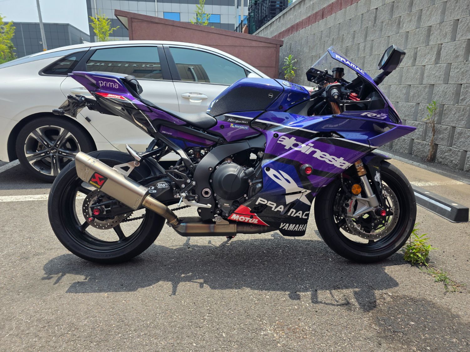 야마하 YZF R9 2026 바이올렛