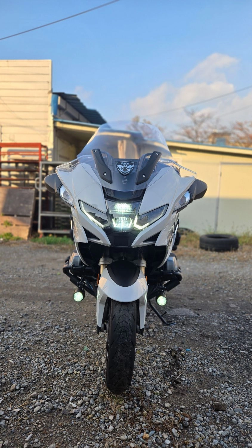 BMW R 1250 RT 2024 화이트 사진 1