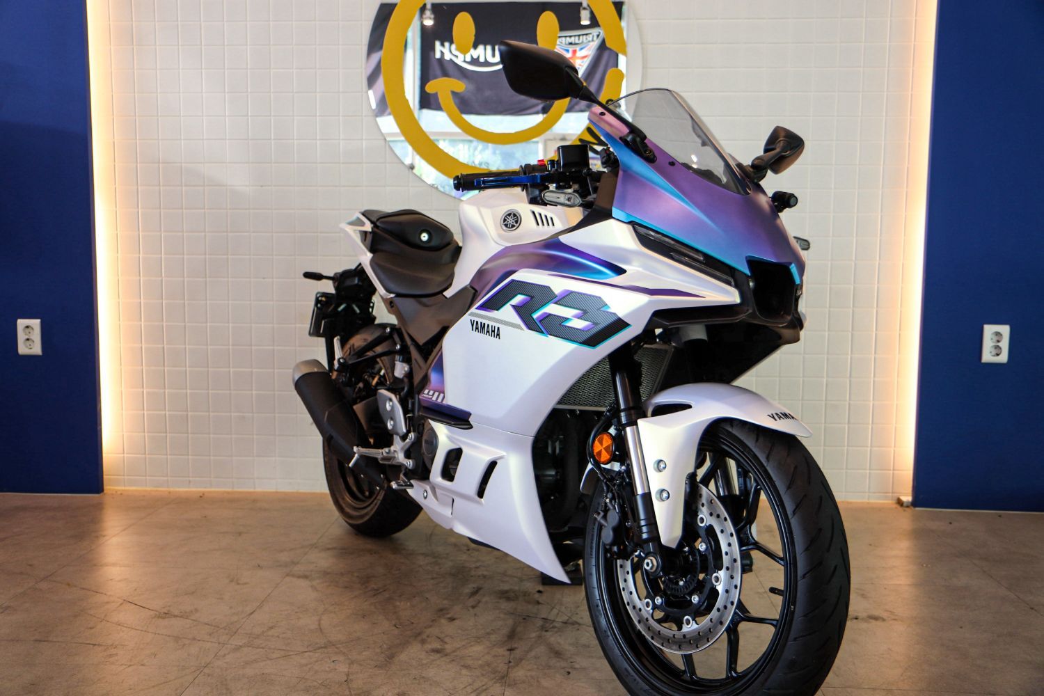 야마하 YZF R3 thumb 2