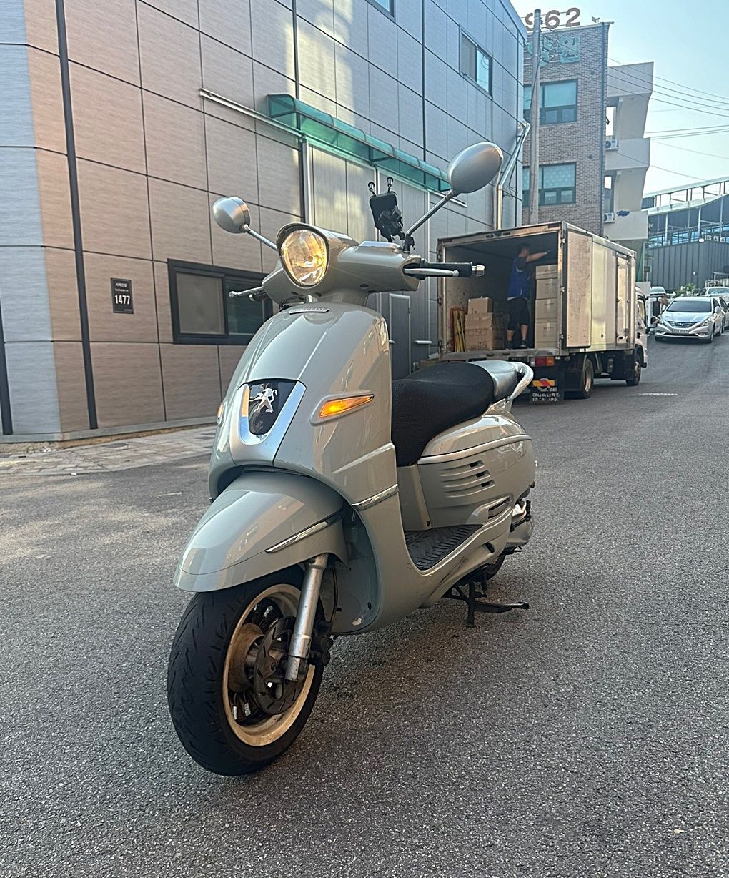 푸조 장고 125 thumb 2