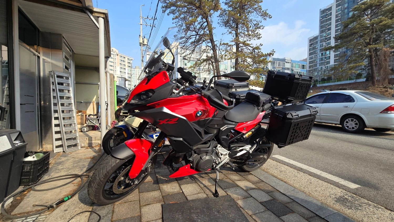 BMW F 900 XR 2025 레드 사진 7