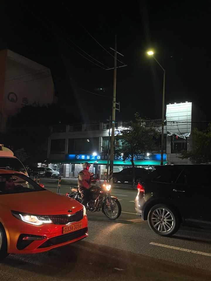 로얄엔필드 클래식 350 more