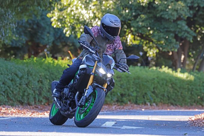 【カワサキ Z900SE 試乗記】電子制御のサポートが手厚く進化、豪華な足回りを持つ扱いやすいネイキッド　08画像