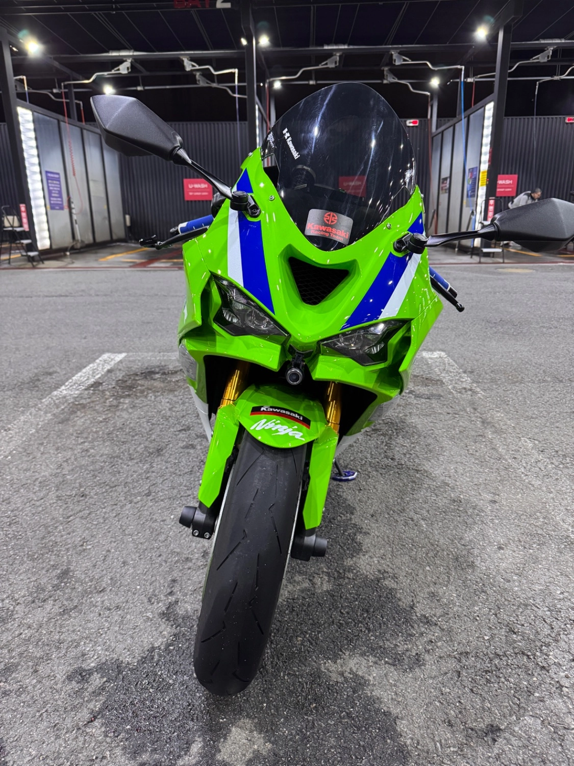 가와사키 닌자 ZX-6R 2024 그린 사진 4