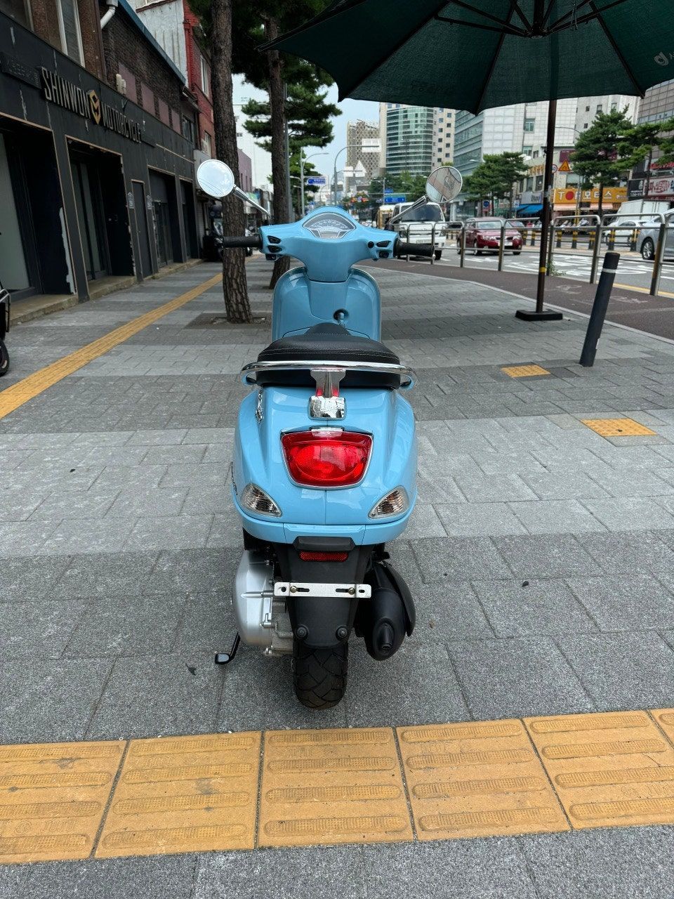 베스파 LX 125 more
