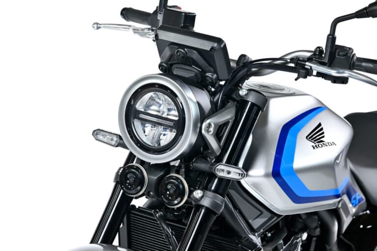 ホンダ｜CB400スーパーフォア Eクラッチ コンセプト｜製品化が待ち遠しいホンダの4気筒ネイキッド! 新型「CB400スーパーフォア Eクラッチ コンセプト」3つの魅力を解説