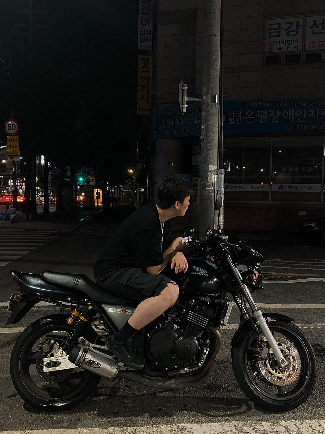혼다 CB 400 more