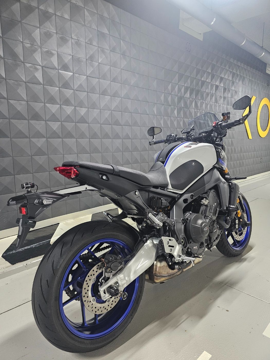 야마하 MT 09 SP more