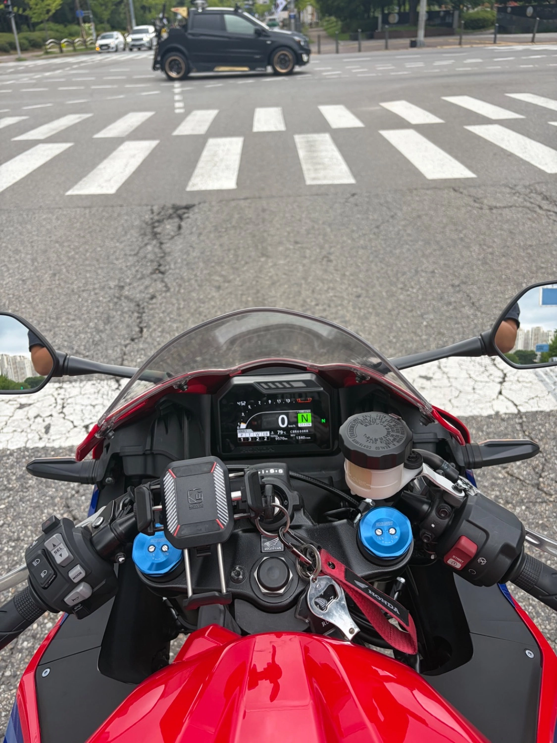혼다 CBR 600 RR 2025 레드 사진 7