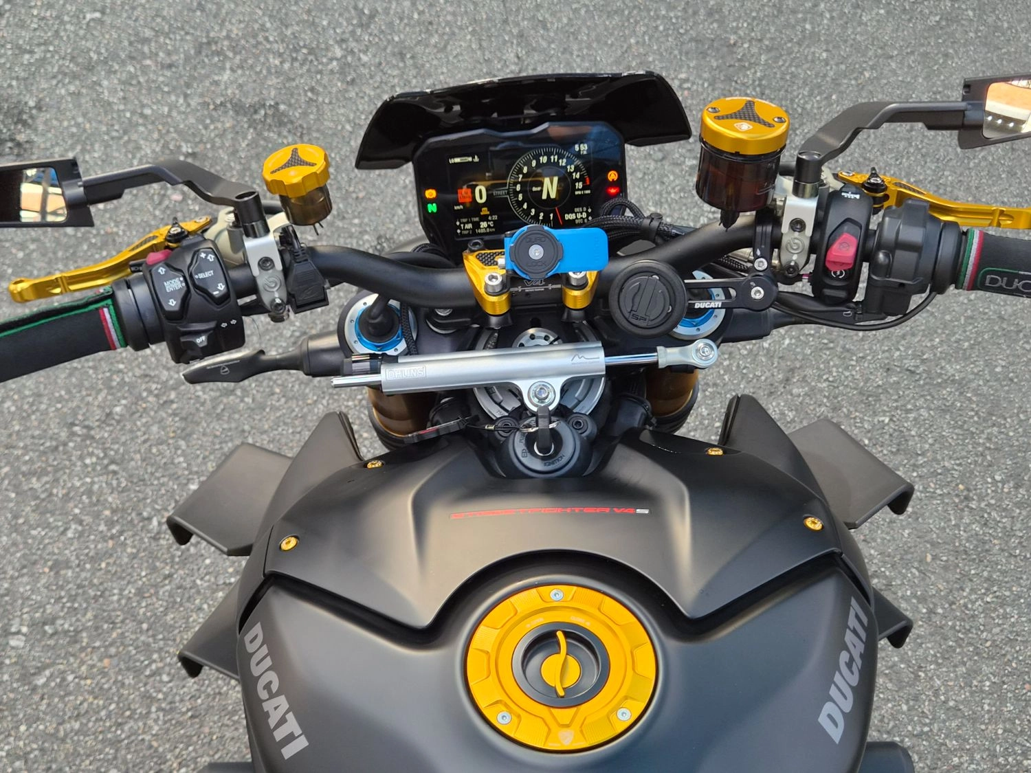 두카티 스트리트파이터 V4 S 2021 블랙 사진 8