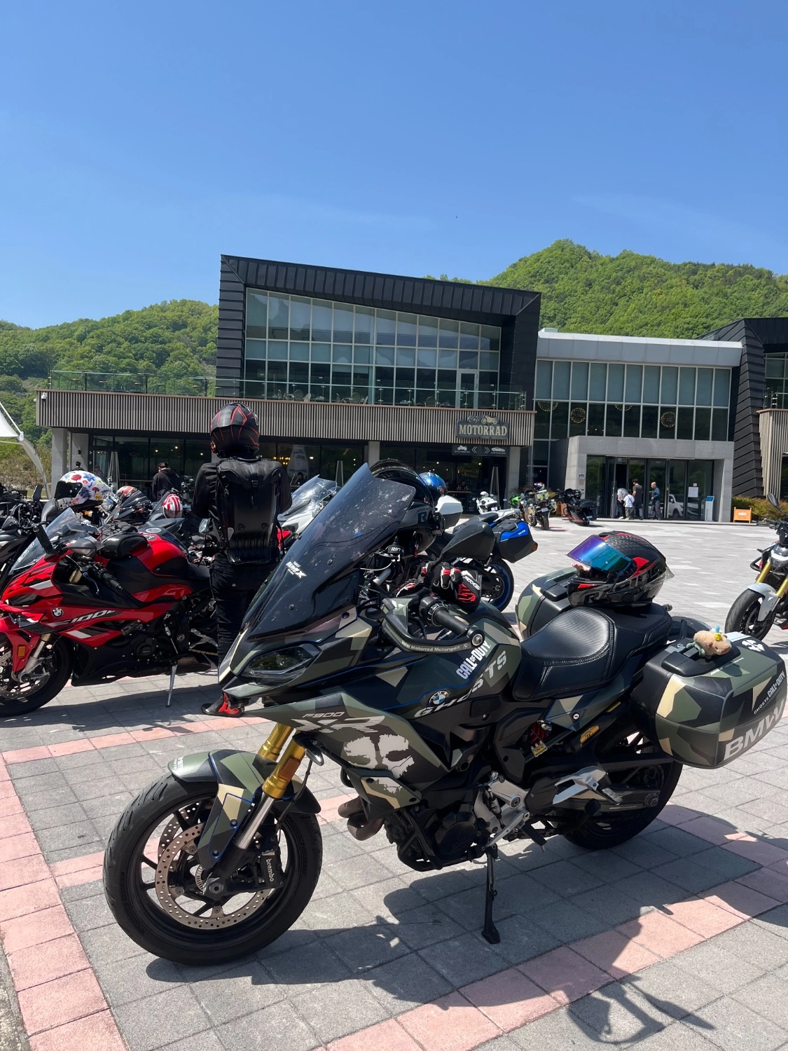 BMW F 900 XR 2023 화이트 사진 3