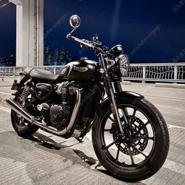 트라이엄프 스트리트 트윈 900 thumb 2