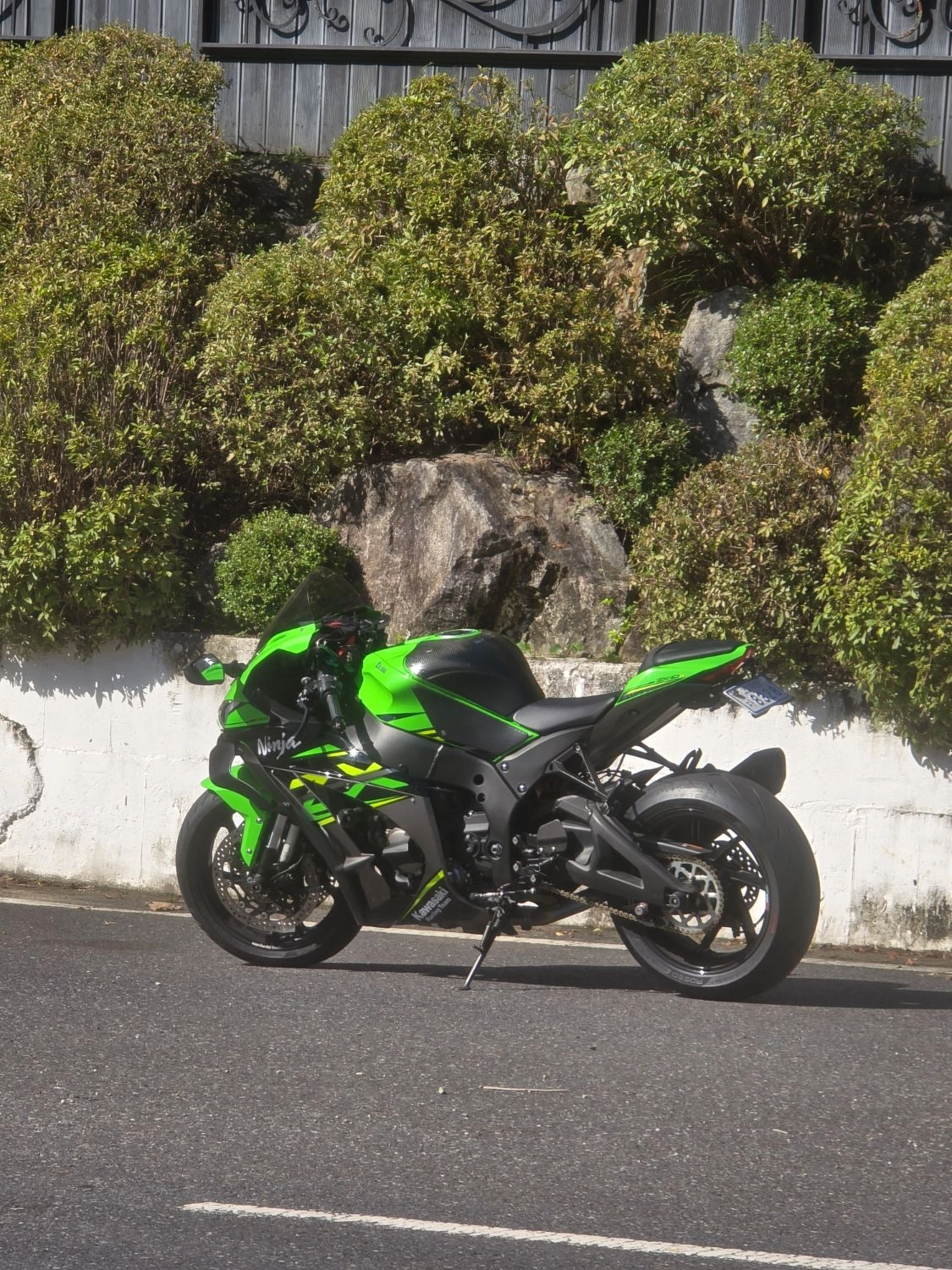 가와사키 닌자 ZX 10 R 2018 그린 사진 2