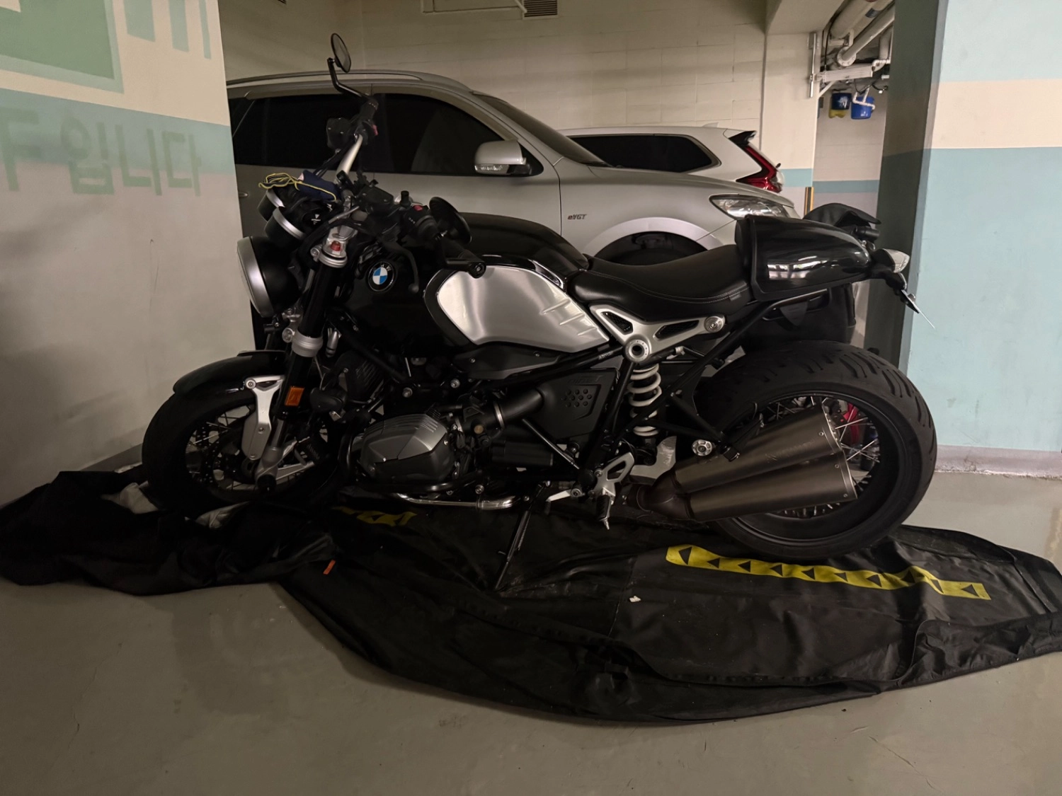 BMW R nine T 2021 블랙