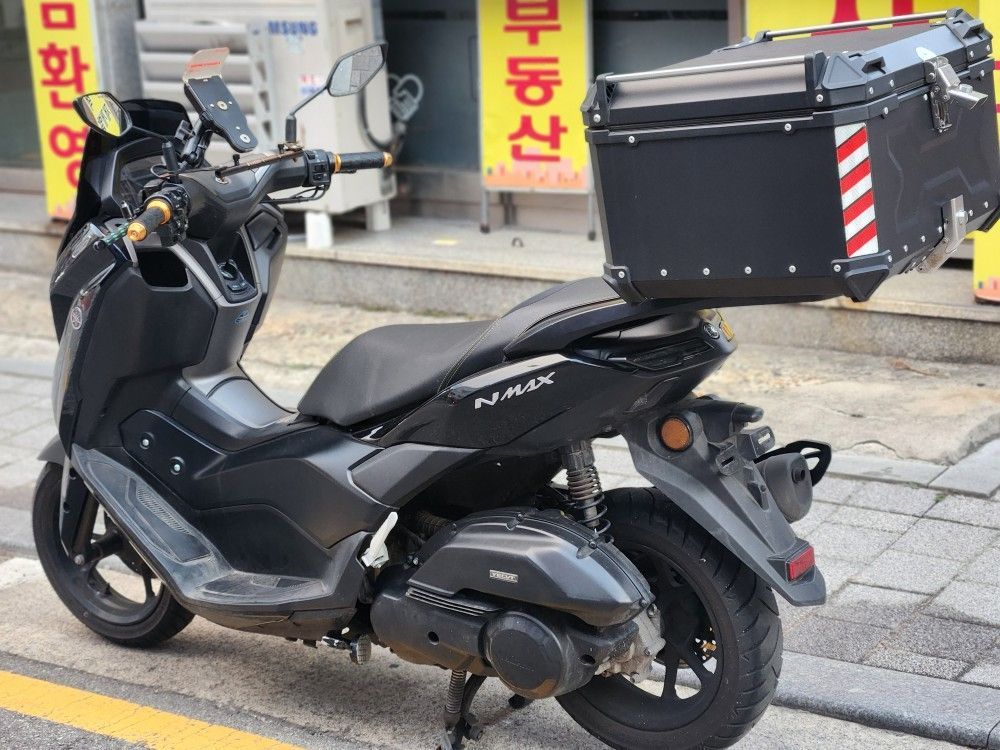 야마하 NMAX 155 more