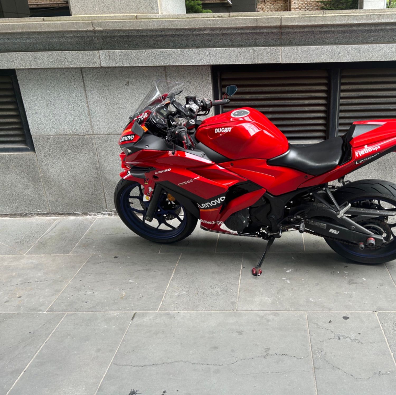 야마하 YZF R3 main