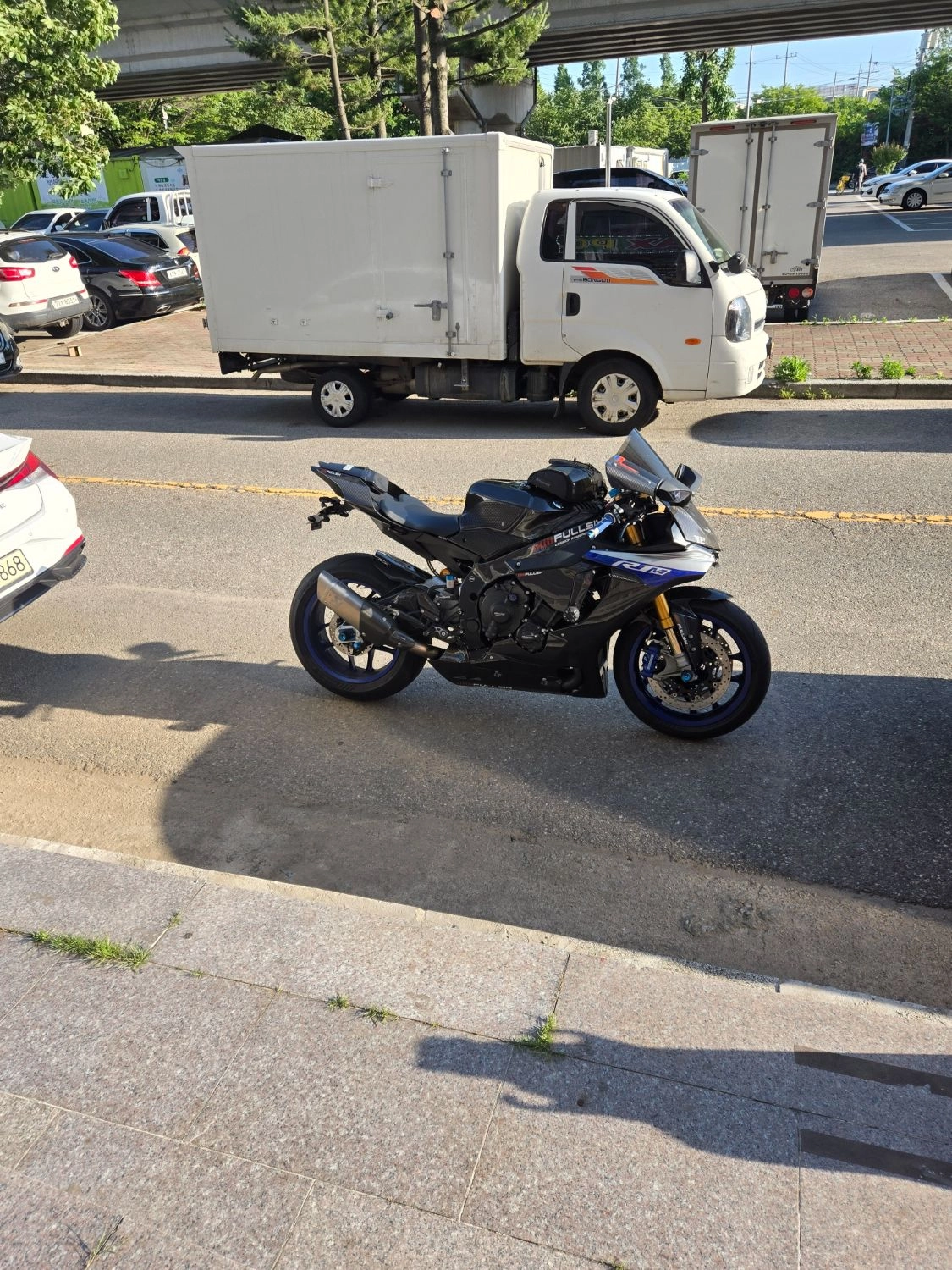 야마하 YZF R1 M 2018 네이비 사진 6