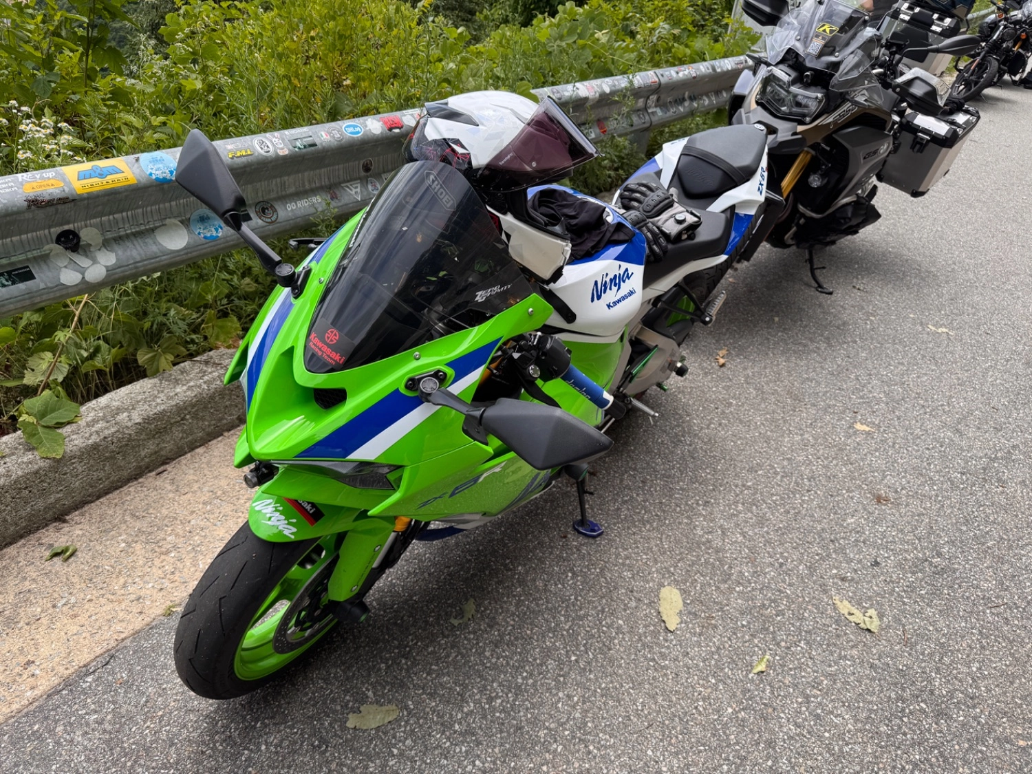 가와사키 닌자 ZX-6R 2024 그린 사진 3