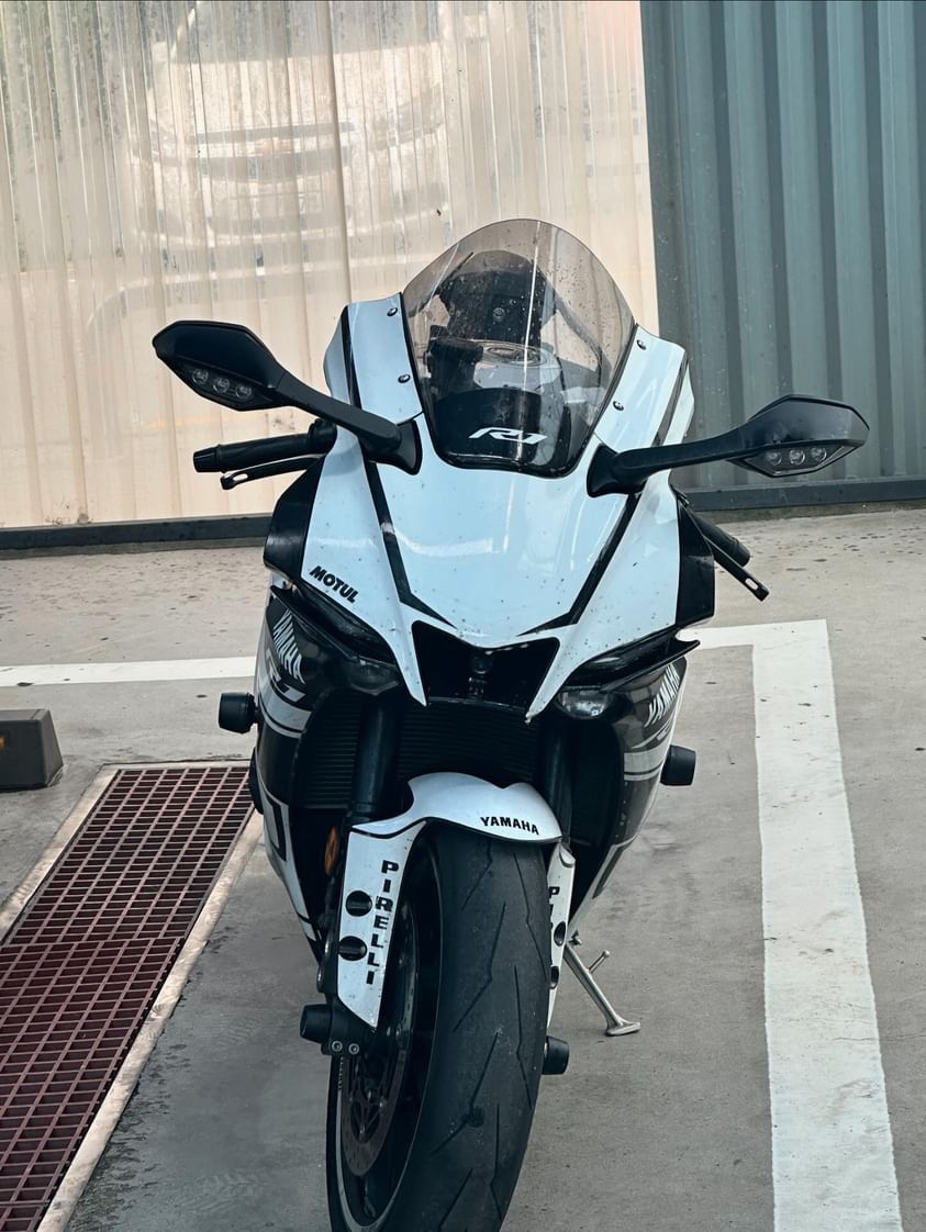 야마하 YZF R1 main
