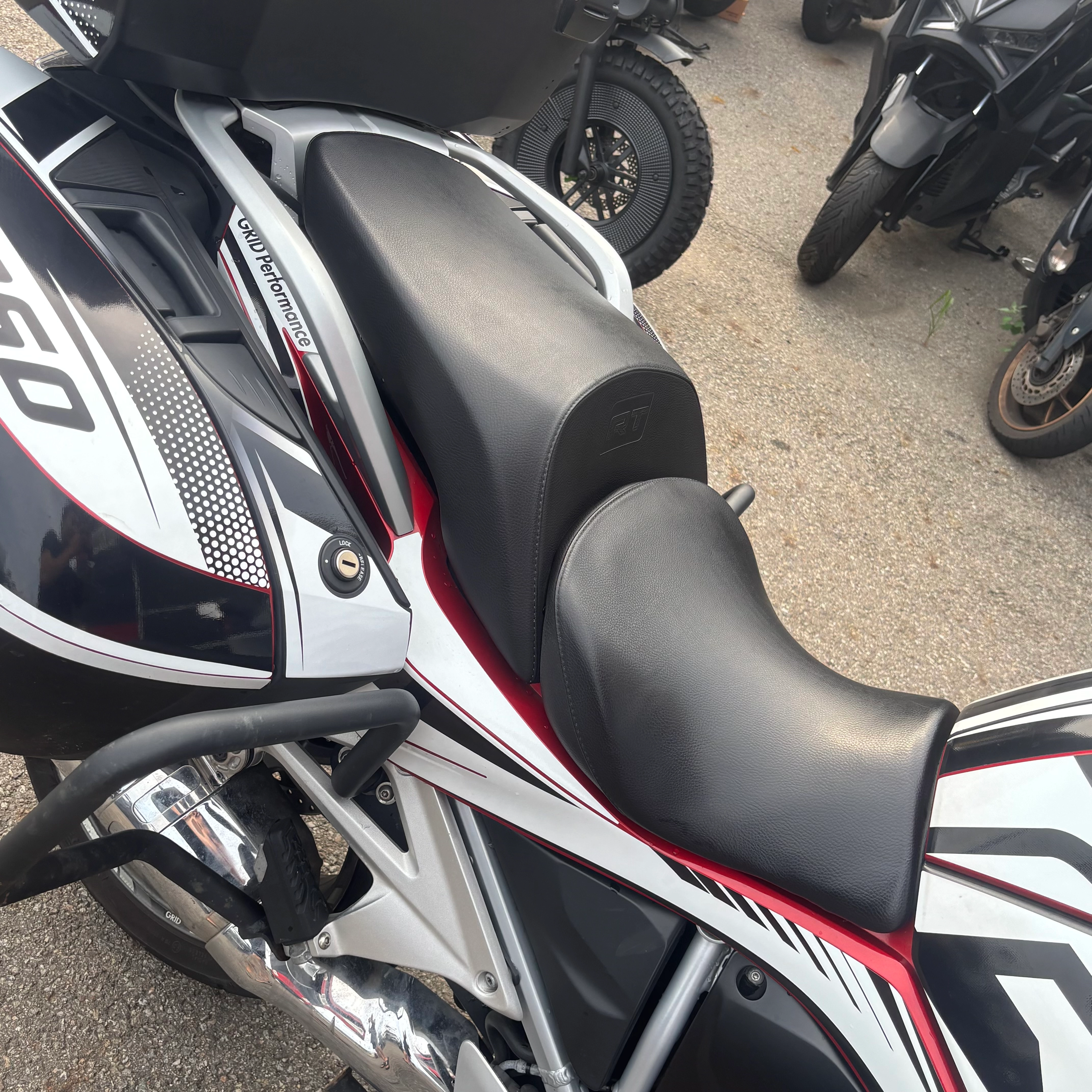 BMW R 1250 RT 2019 화이트 사진 8