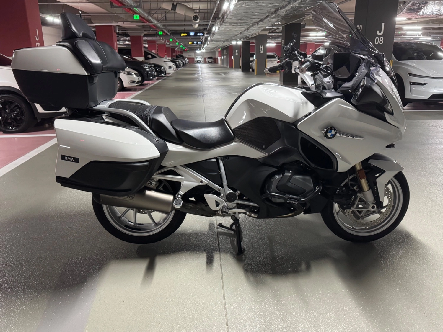 BMW R 1250 RT 2023 화이트 사진 3