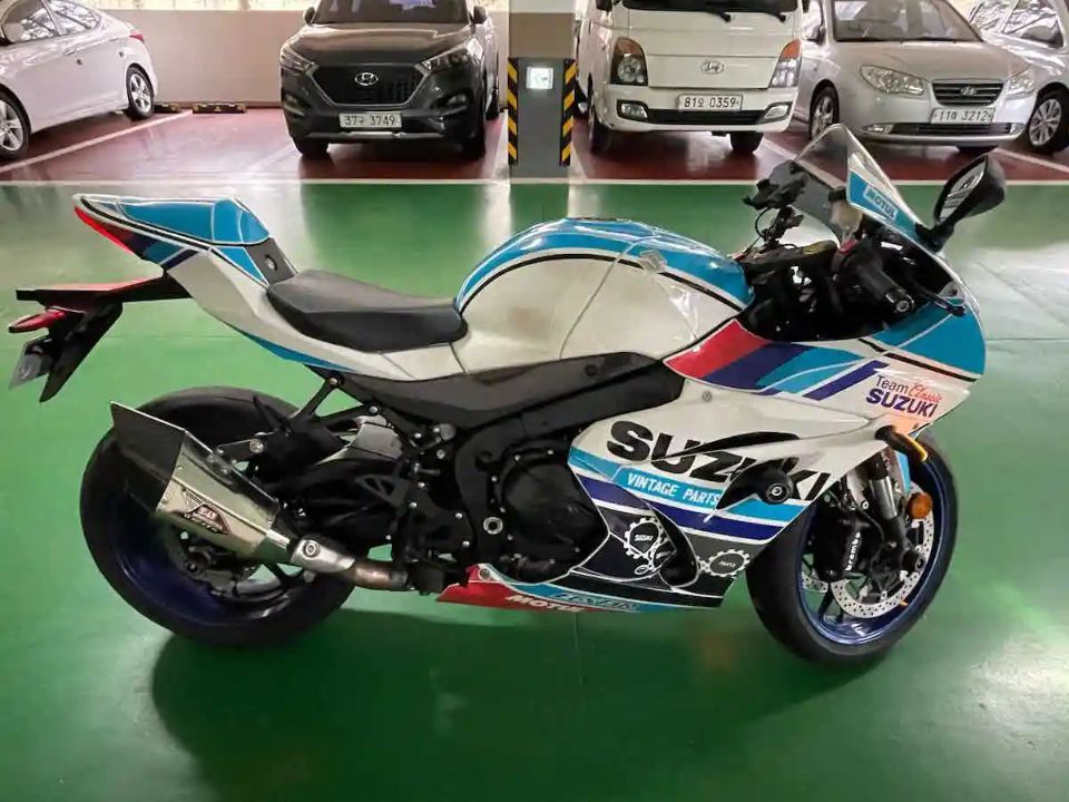 스즈키 GSX R 1000 ABS main