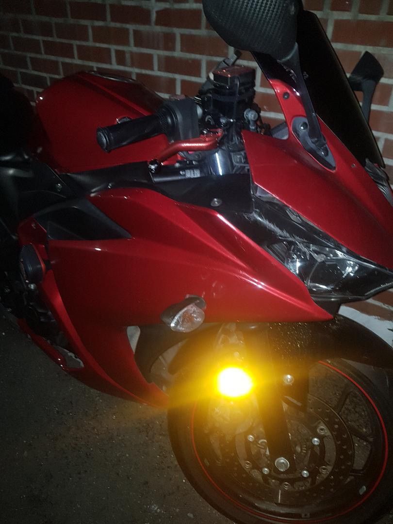 야마하 YZF R3 more