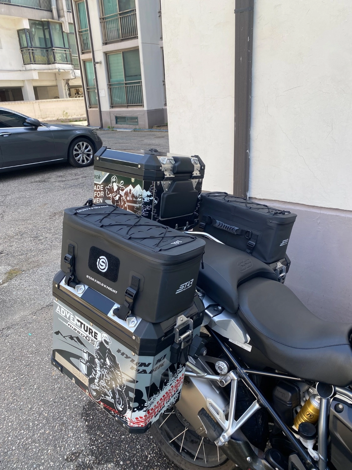 BMW R 1250 GS 어드벤처 2023 블랙 사진 2