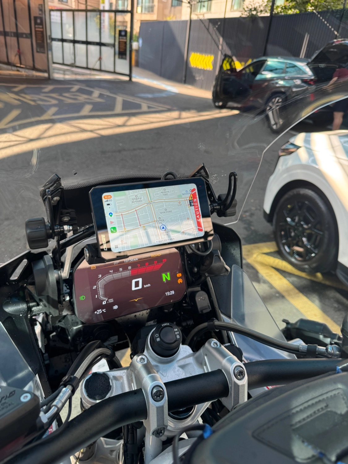 BMW R 1250 GS 어드벤처 2023 화이트 사진 8