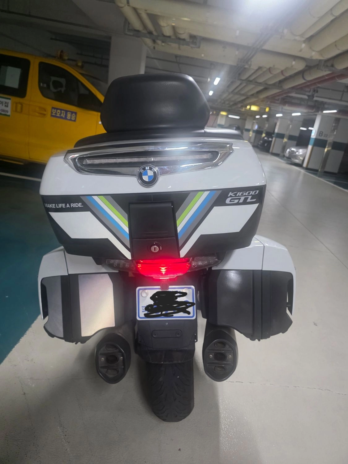 BMW K 1600 GTL 2019 화이트 사진 3