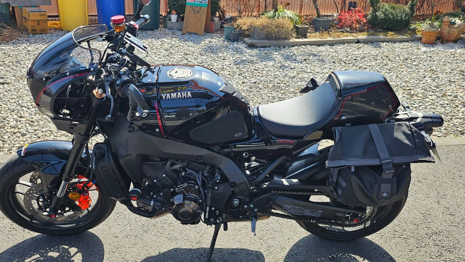 야마하 XSR 900 2022 네이비 사진 2