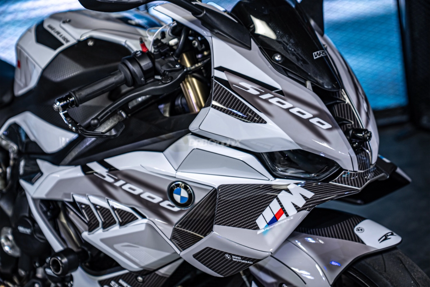 BMW S 1000 RR 2025 블랙 사진 6