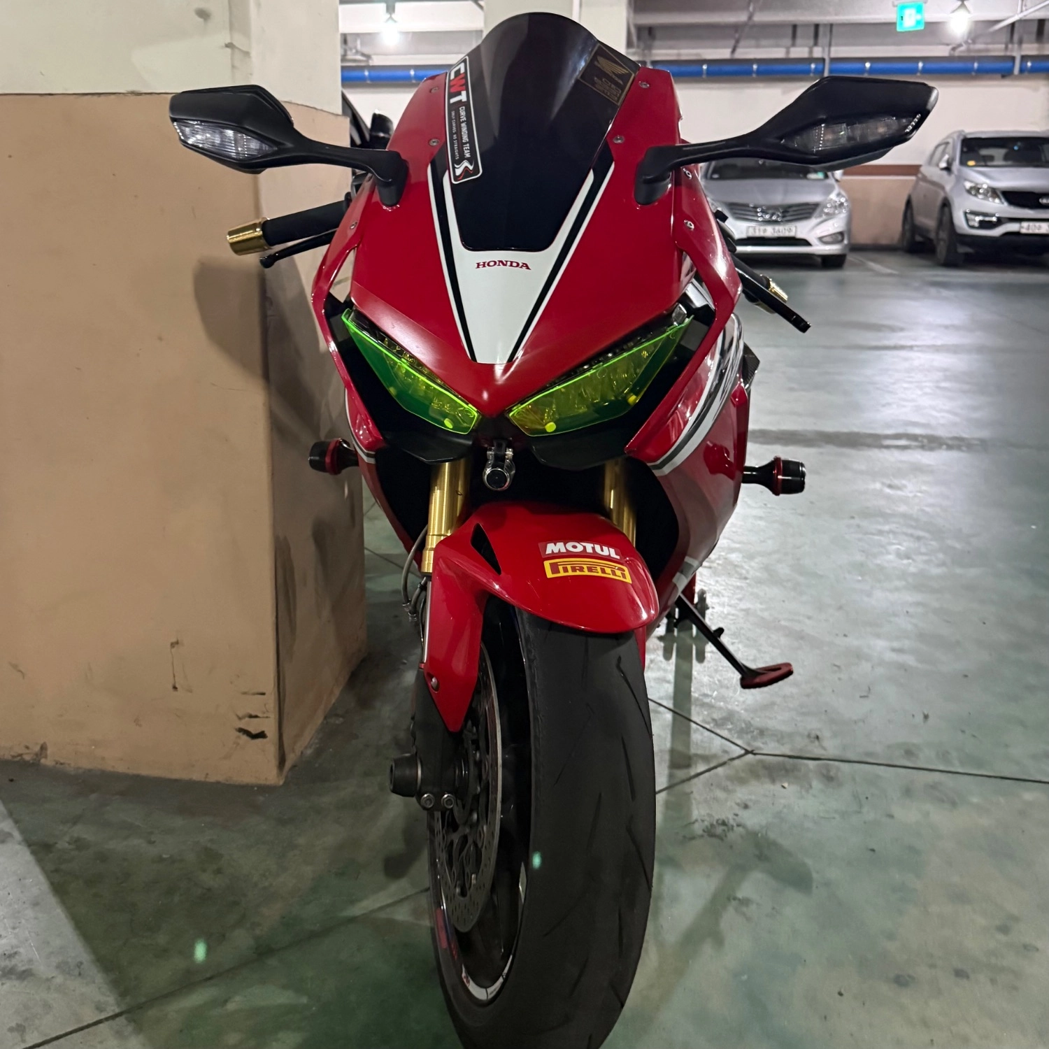 혼다 CBR 1000 RR 2019 레드 사진 2