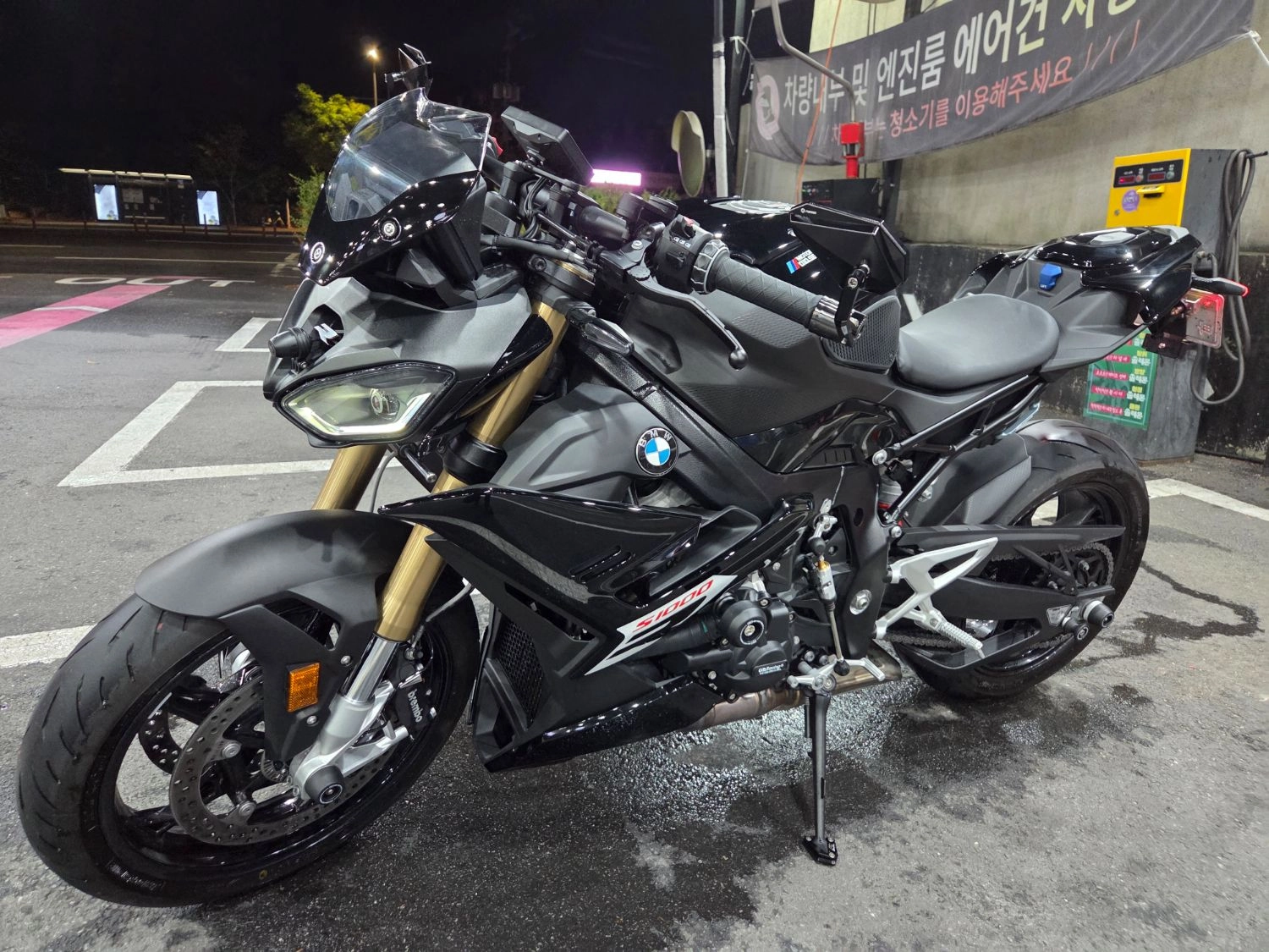 BMW S 1000 R 2026 블랙 사진 1