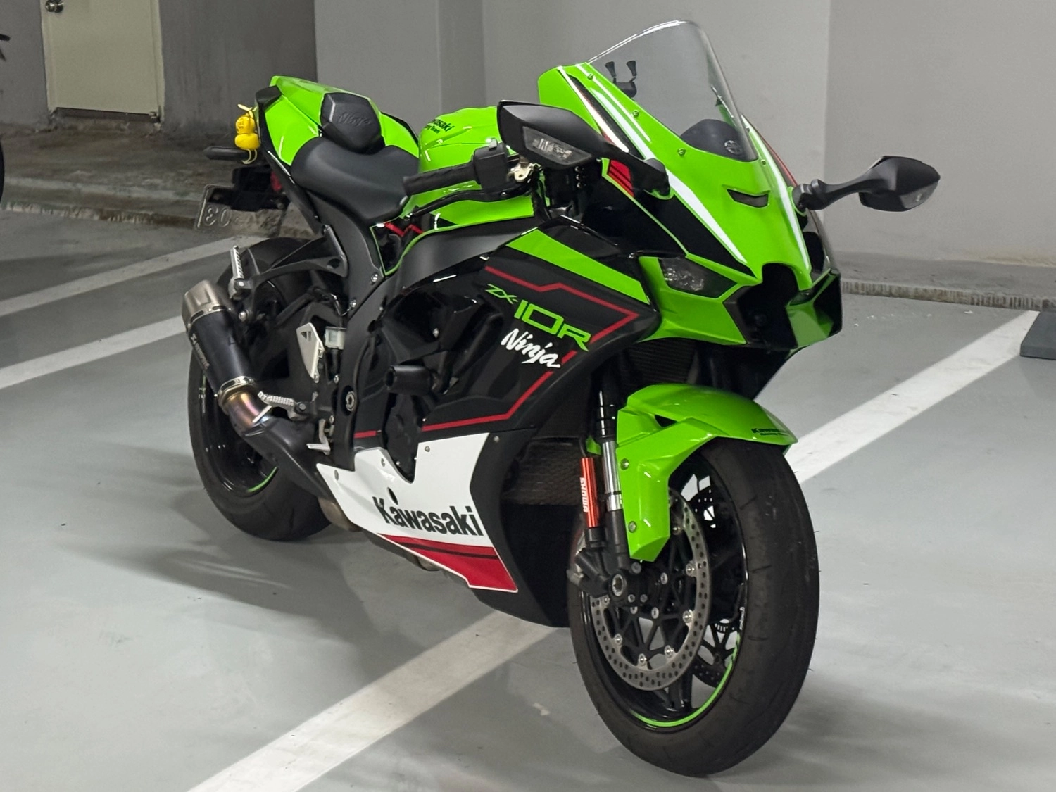 가와사키 닌자 ZX 10 R 2021 그린 사진 2